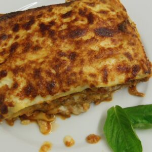 lasagna, meal, mozzarella-605655.jpg